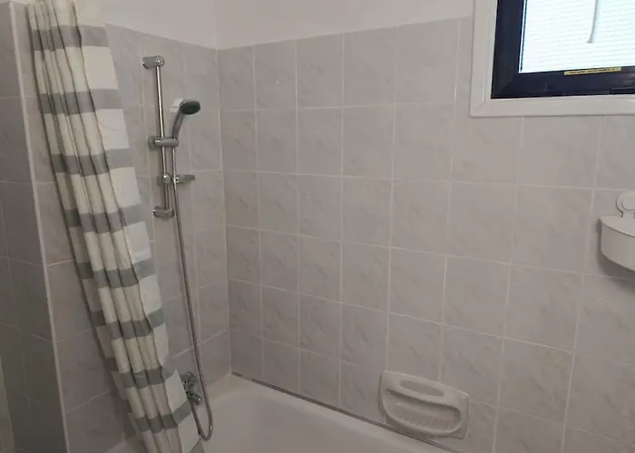 Sea-side Centre Lejlighed Larnaca