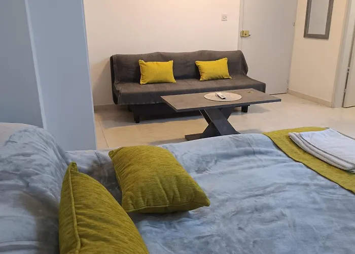 Sea-side Centre アパート